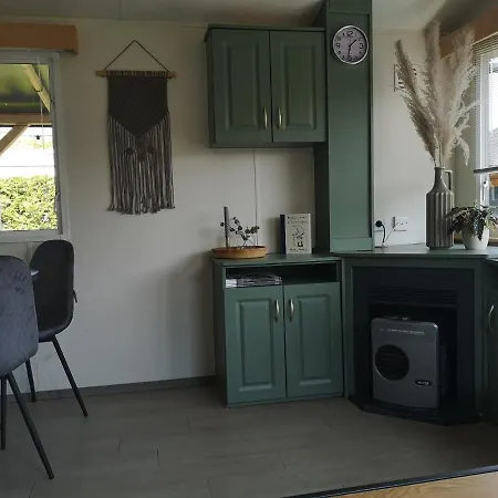 Apartment Kindvriendelijk Chalet Op Rustige Camping Veluwe *